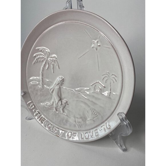 Frankoma 1976 Gift of Love XMas Plate - Picture 9 of 11